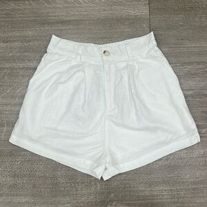 Size small, Mable shorts, linen like material